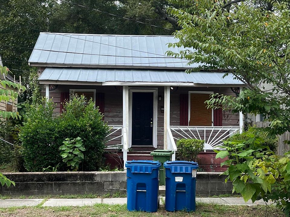 2nd image of 1006 S 4th Street