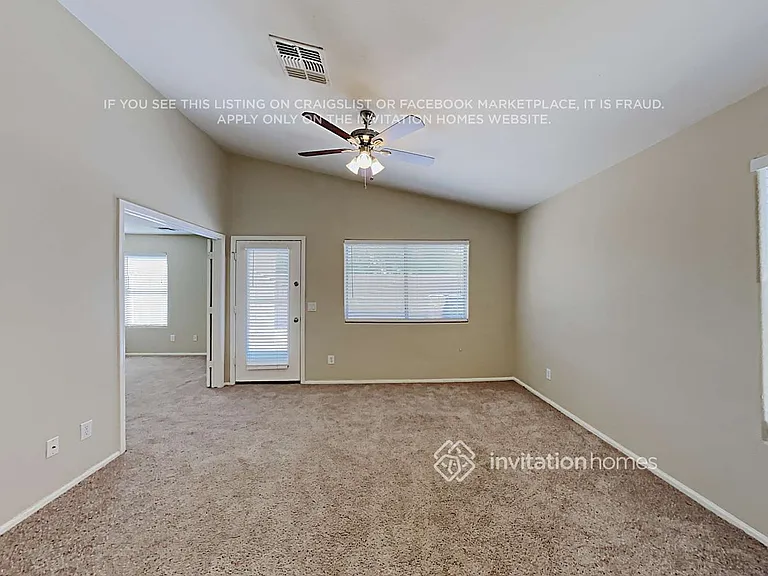 16661 W Latham St — Photo 4