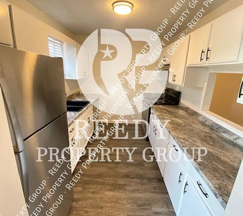35 Allendale Ln #3C