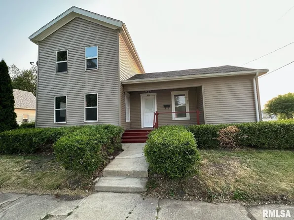 426 N 1st St, Monmouth, IL 61462