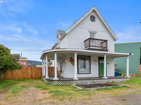 242 S College St, Union, OR 97883