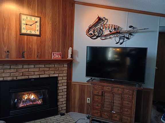Working gas fireplace