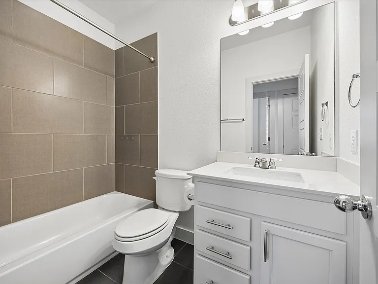 7203 Bertram Ct — Photo 21