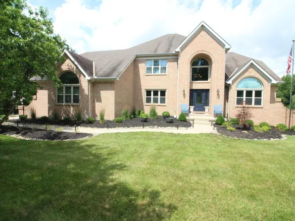 8463 Tennyson Ct, West Chester, OH 45069