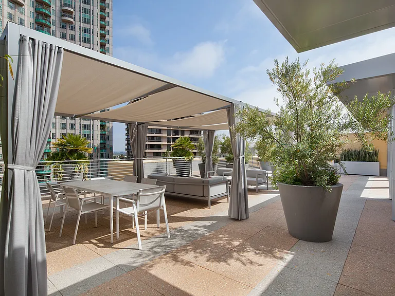 10599 Wilshire Blvd — Photo 10