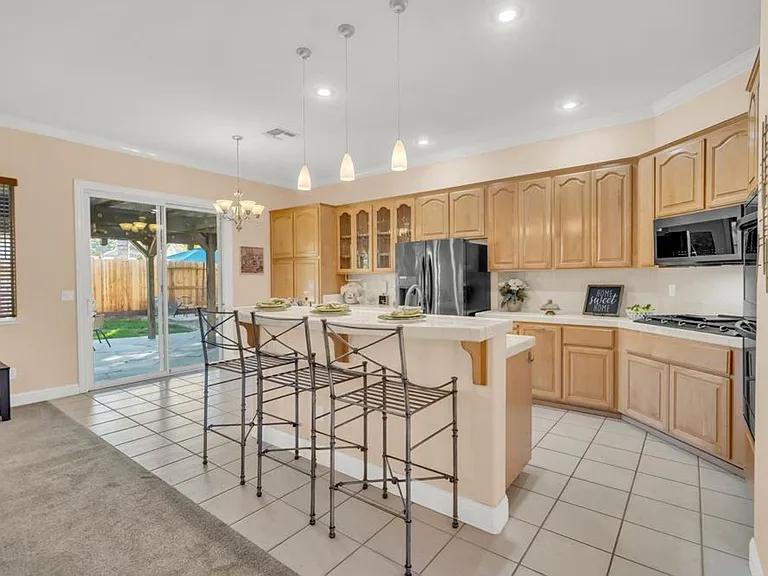 1281 Lorden Ct — Photo 18