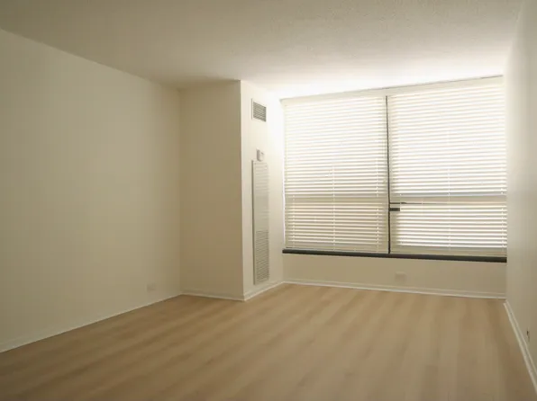 360 E Randolph St, Chicago, IL