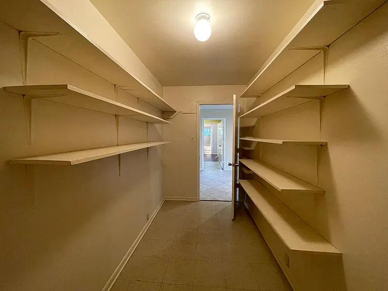1303 Northlake Dr — Photo 20