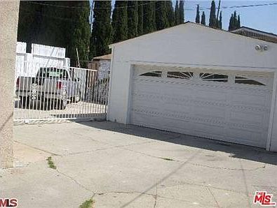 2nd image of 116 N Mariposa Ave