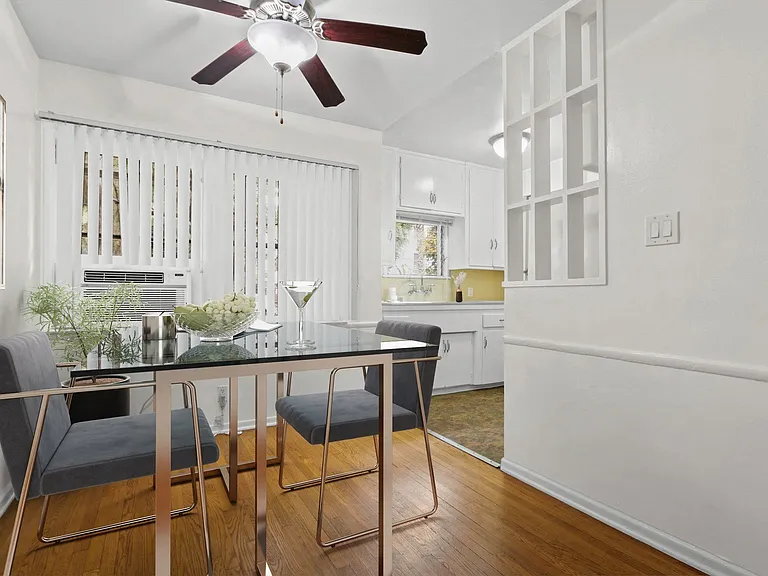 Hayworth Avenue Apartments — Photo 7
