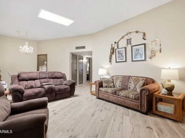 13817 N 109TH Avenue, Sun City, AZ 85351