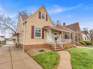 5803 Renwood Dr, Parma, OH