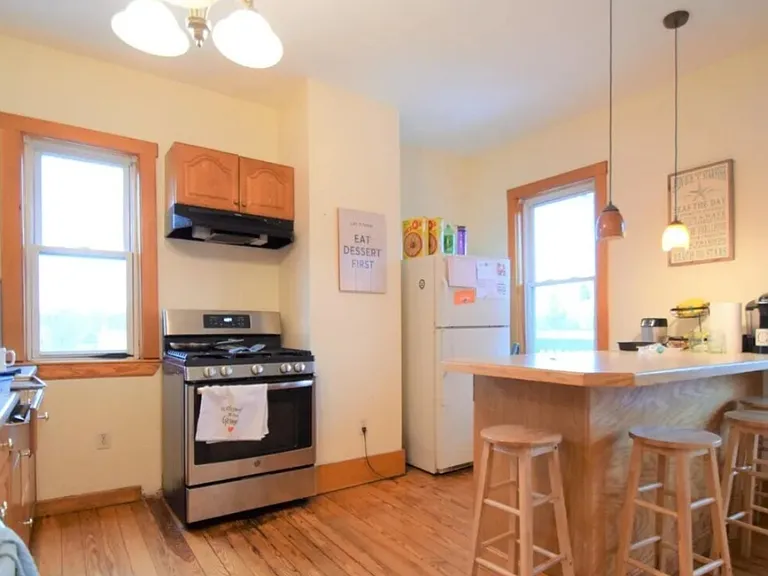 346 Faneuil St #3 — Photo 2