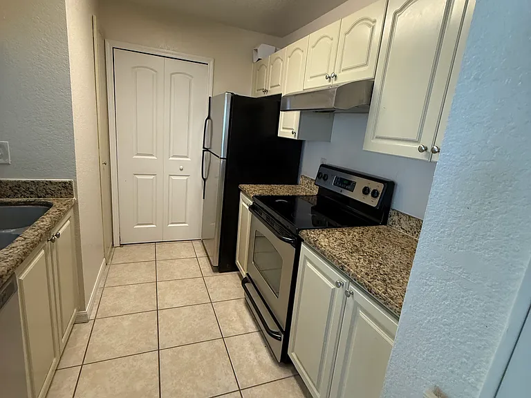 2550 N Alafaya Trl #1107 — Photo 5