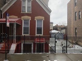 2018 W Armitage Ave, Chicago, IL 60647