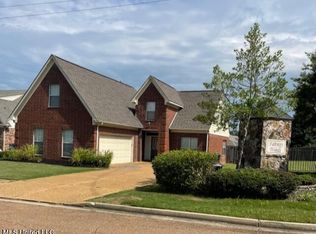 980 Clubhouse Dr, Hernando, MS 38632