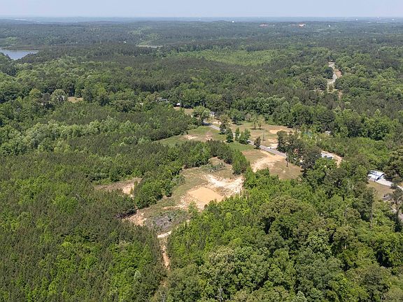 4th image of 1674 Long Creek Rd