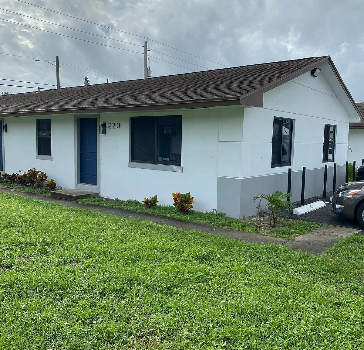 3 bed, 1.0 bath, 1924 sqft, $2,500 — Photo 3