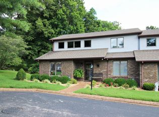 427 Country Club Ct, Clarksville, TN