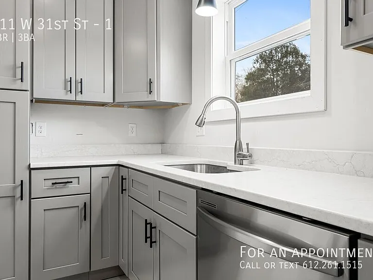 911 W 31st St #1 — Photo 14