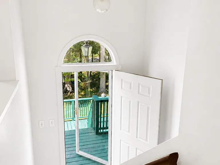732 Old Kings Rd — Photo 12