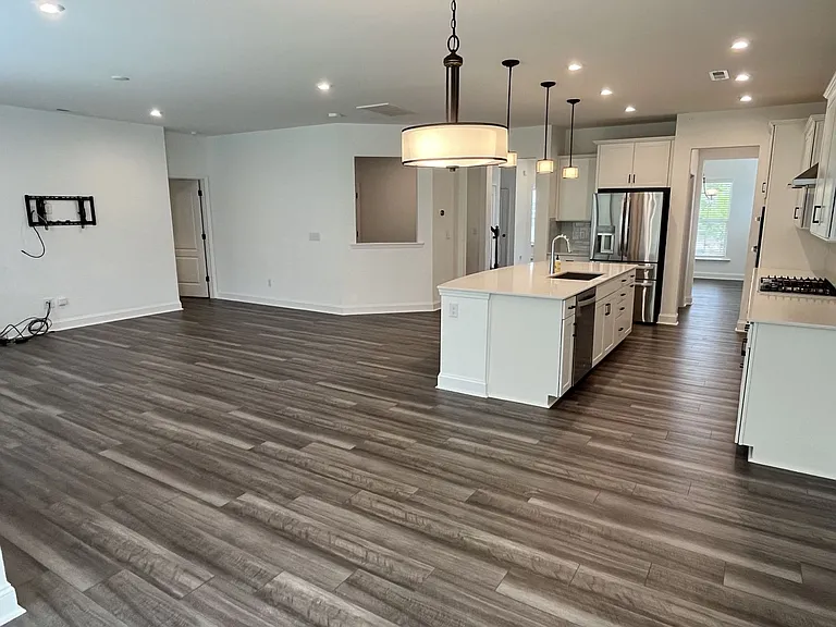 616 Southstone Dr — Photo 17