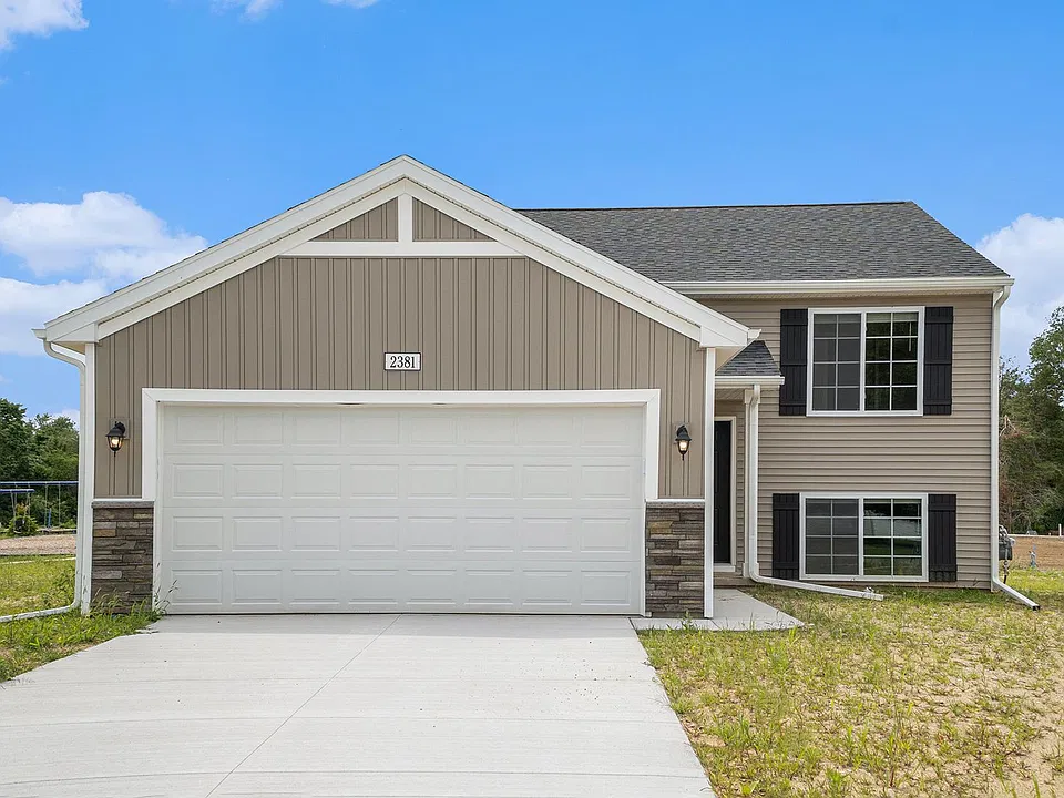 1311 Mackey Dr