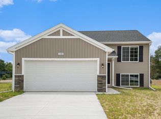 1311 Mackey Dr, South Bend, IN 46614