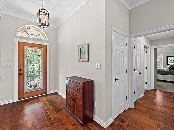 5th image of 8808 Ravenswood Rd