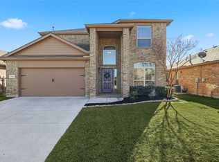 109 Red Fox Ln, Denton, TX 76210