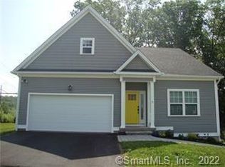 28 Heritage Hl, Wolcott, CT 06716