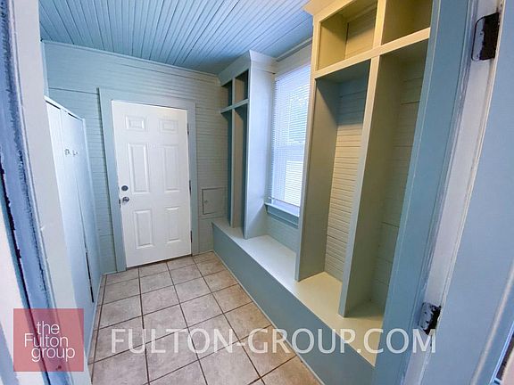 5th image of 31 Diamond Ave SE