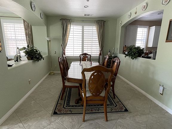 3rd image of 3431 Savanna Way