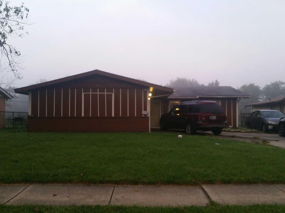 1st image of 1408 E 13th Pl