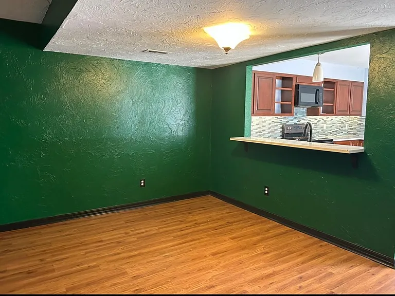 9750 Hefner Village Blvd — Photo 16
