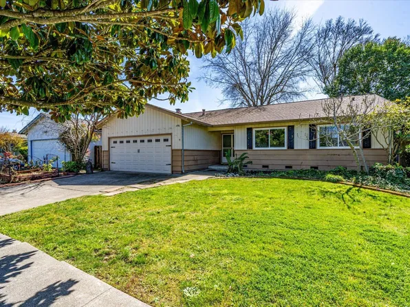 1776 Fenwick Drive, Santa Rosa, CA 95401