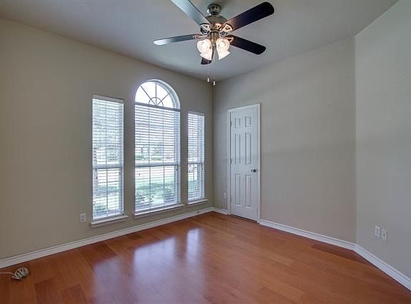 4th image of 1431 Grapevine Creek Dr