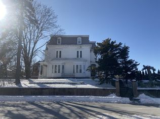 8 Lagrange St, Worcester, MA 01610