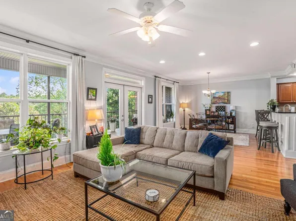 4150 Overland Dr, Roswell, GA 30075