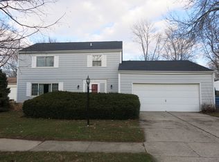 1912 Rebecca Dr, Champaign, IL