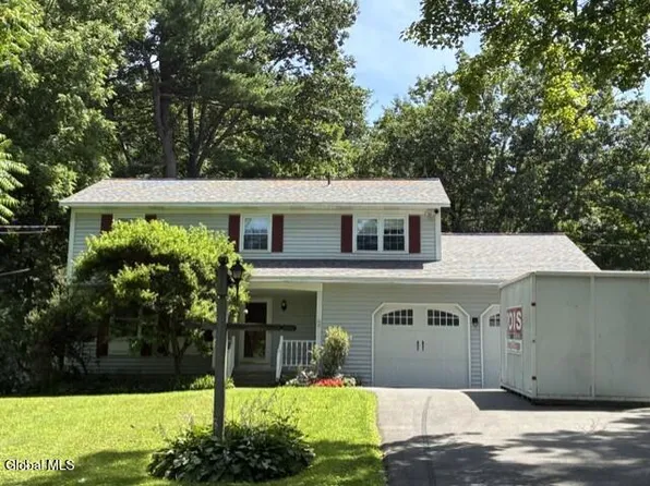52 East Street, Niskayuna, NY 12309