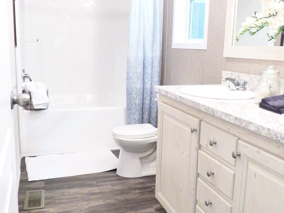 1st image of 23030 Evergreen Cir