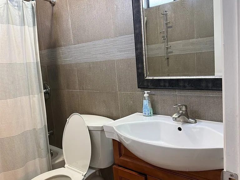 830 N Olive Ave — Photo 20