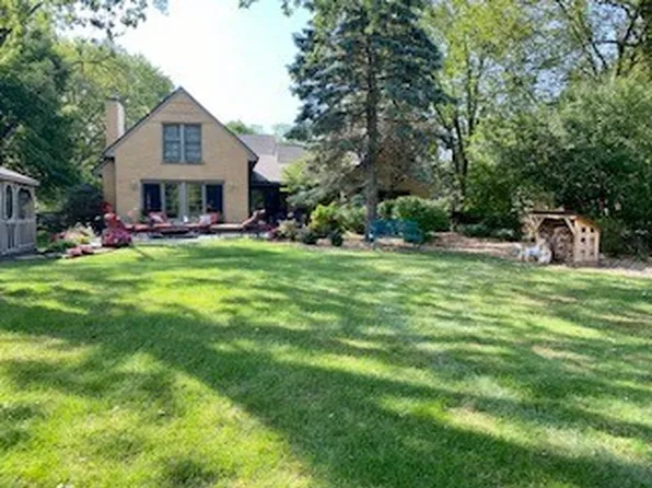 1405 Wilmot Rd, Deerfield, IL 60015