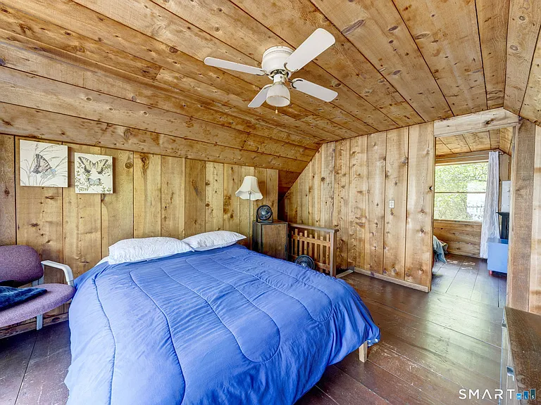 1 Island Chalet — Photo 8
