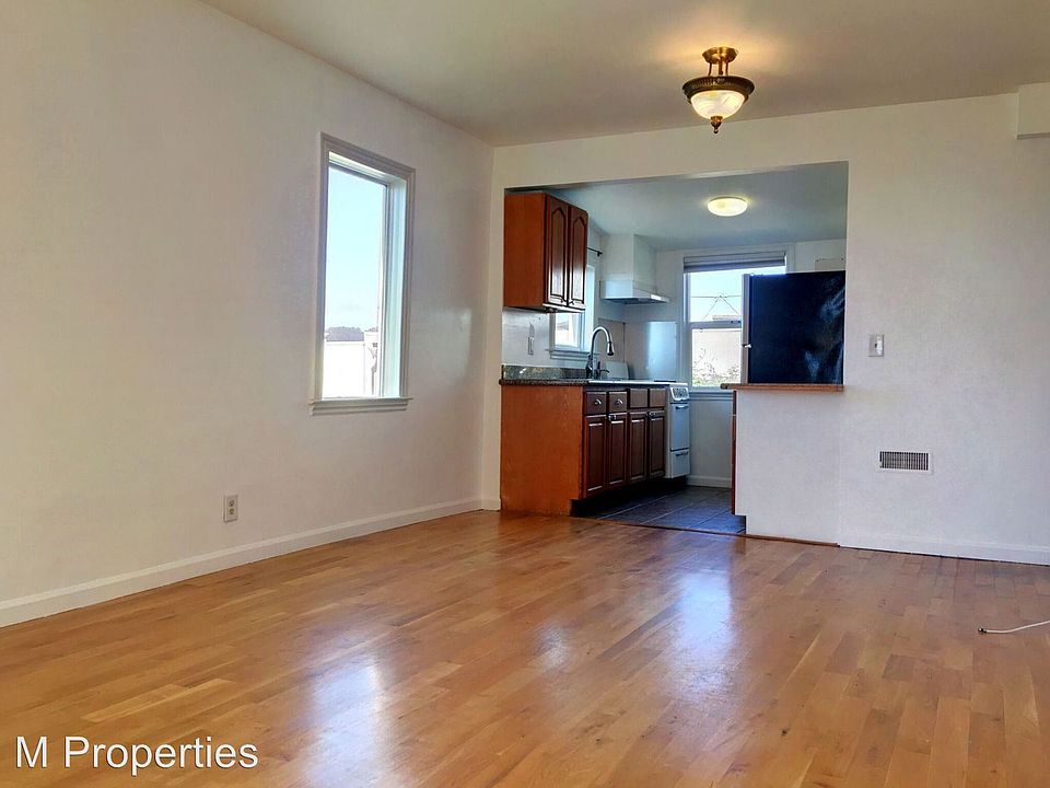 1st image of 55 1/2 Lucy St