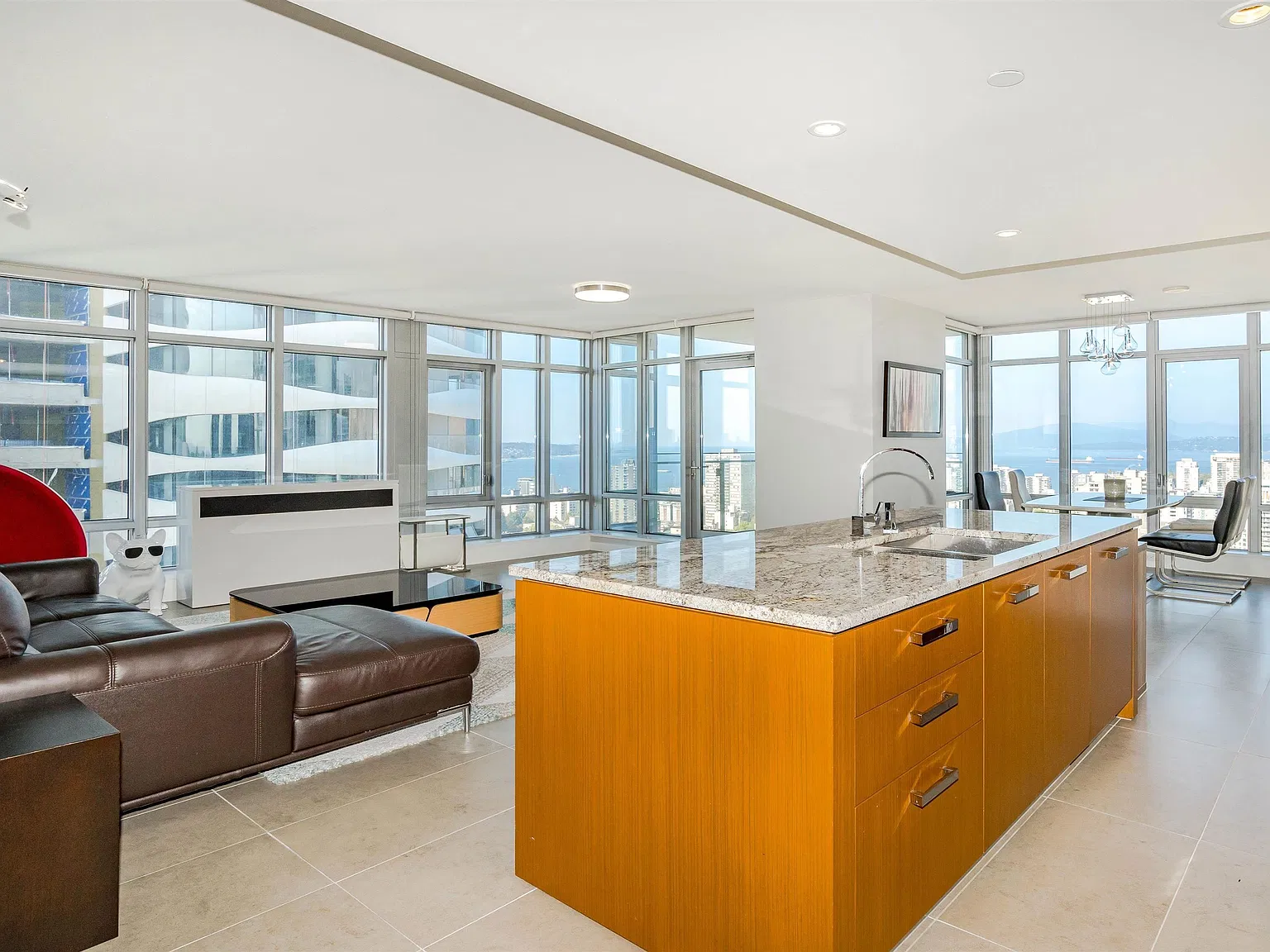 2 bed, 1272 sqft, $4,350 — Photo 1