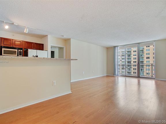 2nd image of 1115 Brickell Bay Dr #2803