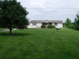 338 Jonesville Rd, Jonesville, MI 49250
