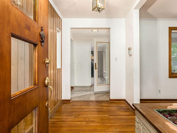 5th image of 5846 Olentangy Blvd